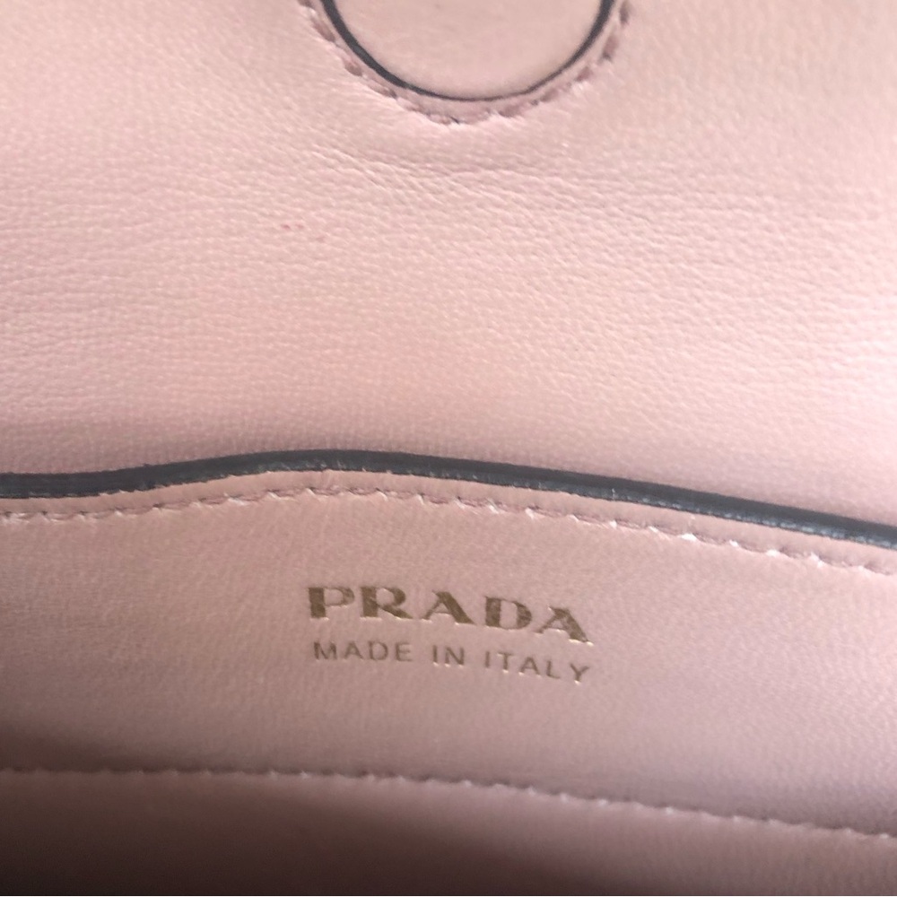 Prada  Large Black Saffiano Leather Bag with Gold Hardware - Picture 6 of 10